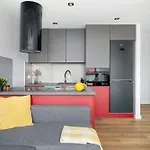 Lägenhet Red And Grey For 8 People In With Parking By Renters *