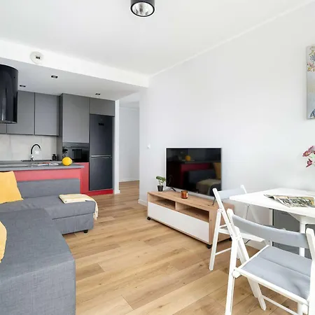 Red And Grey For 8 People In With Parking By Renters Apartmán Poznaň