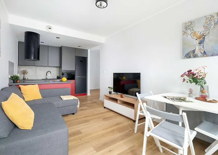 Red And Grey For 8 People In With Parking By Renters Apartmán Poznaň